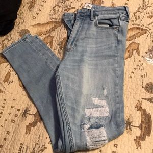 Abercrombie and Fitch high rise super skinny jean